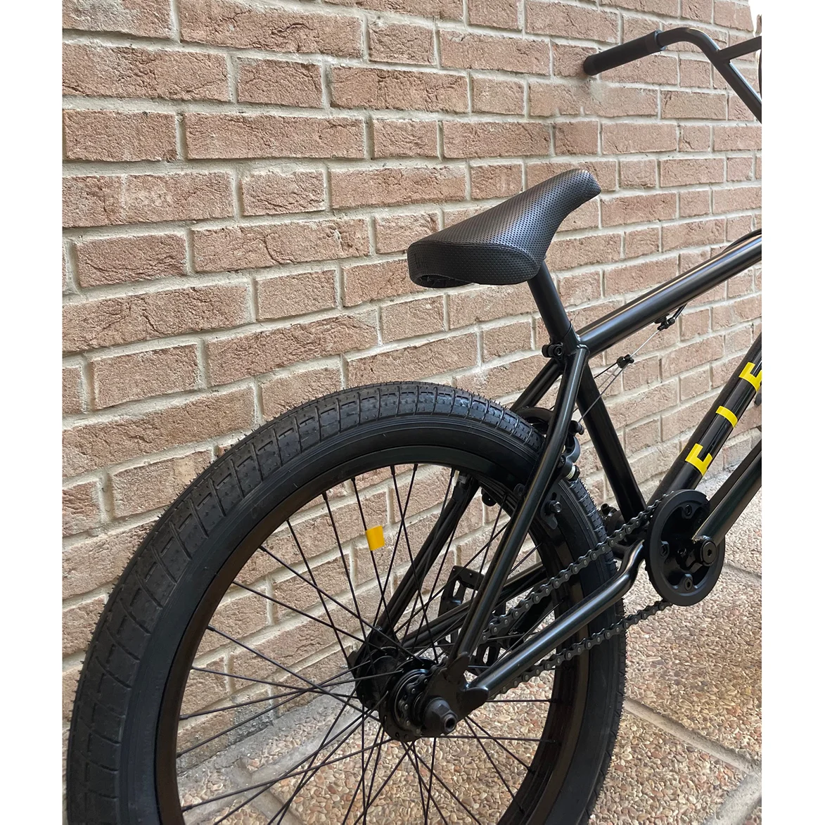 Type CV BMX 20.75" Complete with 4 Pegs and Front Brake 2