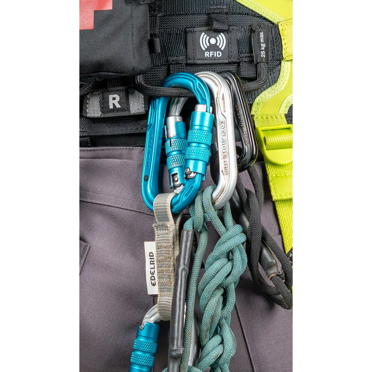 Oval Power 2500 Triple NFC oval aluminium carabiner 3